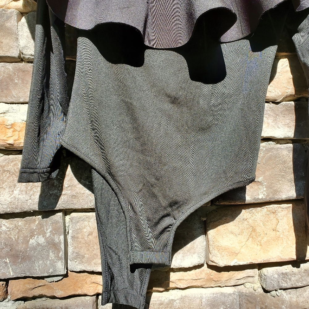 Top - Picture 3 of 3